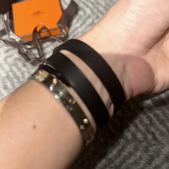 Gorgeous Hermes  Kelly leather bracelet - Picture 8 of 9